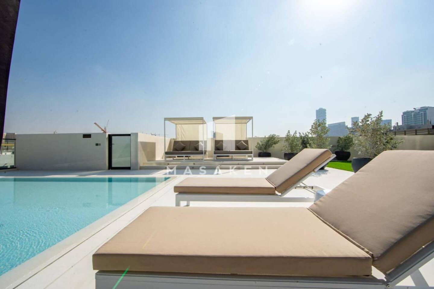 Apartment Chic 2Br In Jvc Balcony Pool & Parking *