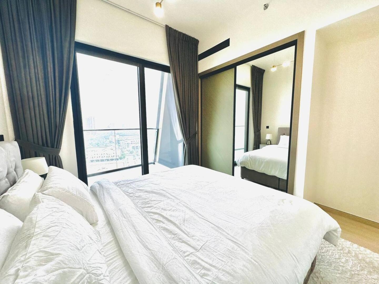 Apartment Chic 2Br In Jvc Balcony Pool & Parking